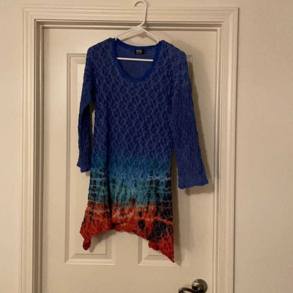 “Art of Cloth” tunic in a small! Runs big!
